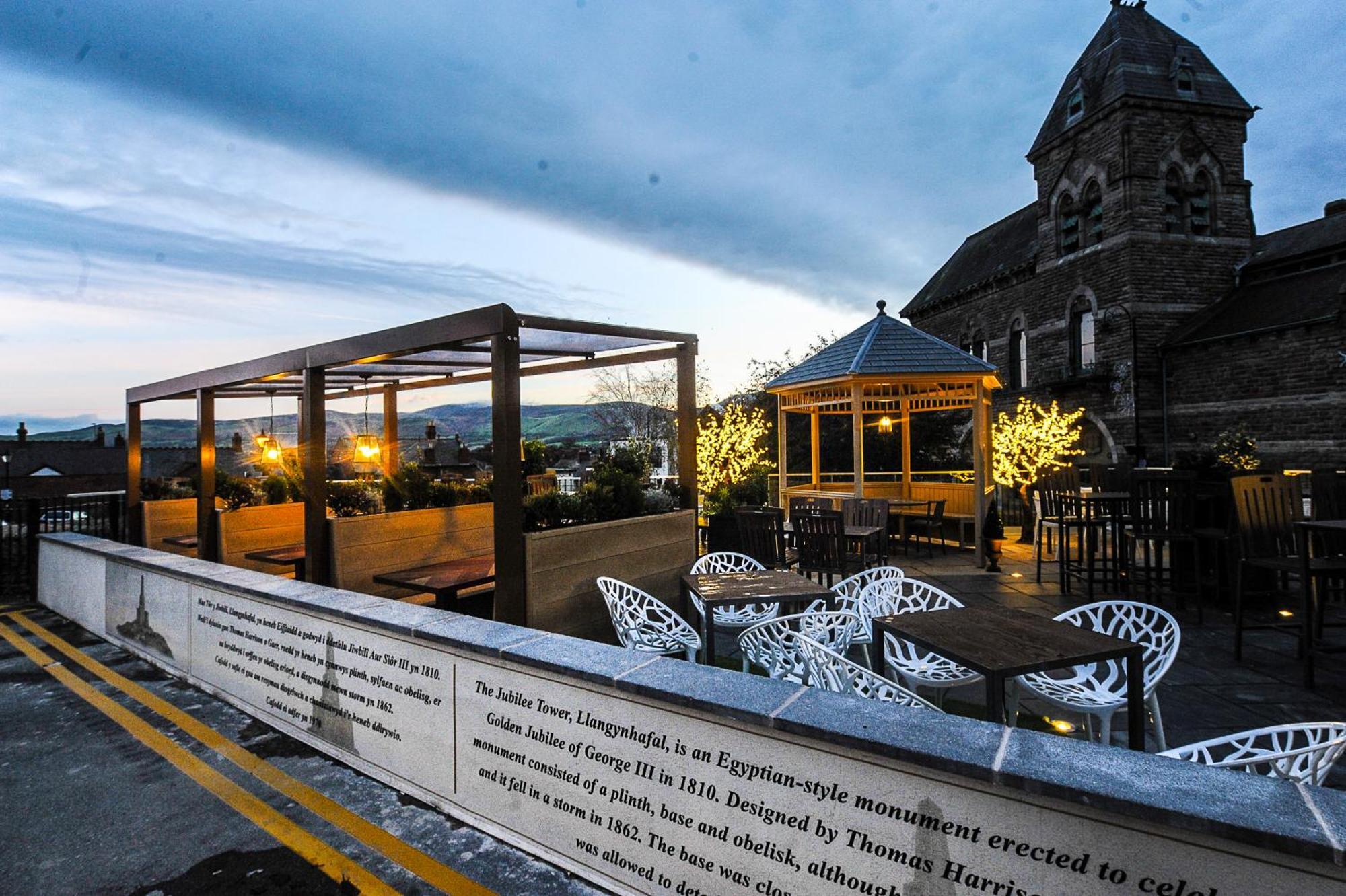 The Castle Hotel Wetherspoon รูธิน ภายนอก รูปภาพ